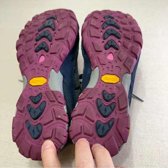 Ahnu Sugarpine Low Women's Size 8 Vibram Hiking Running Shoes Gray Navy - Picture 8 of 16